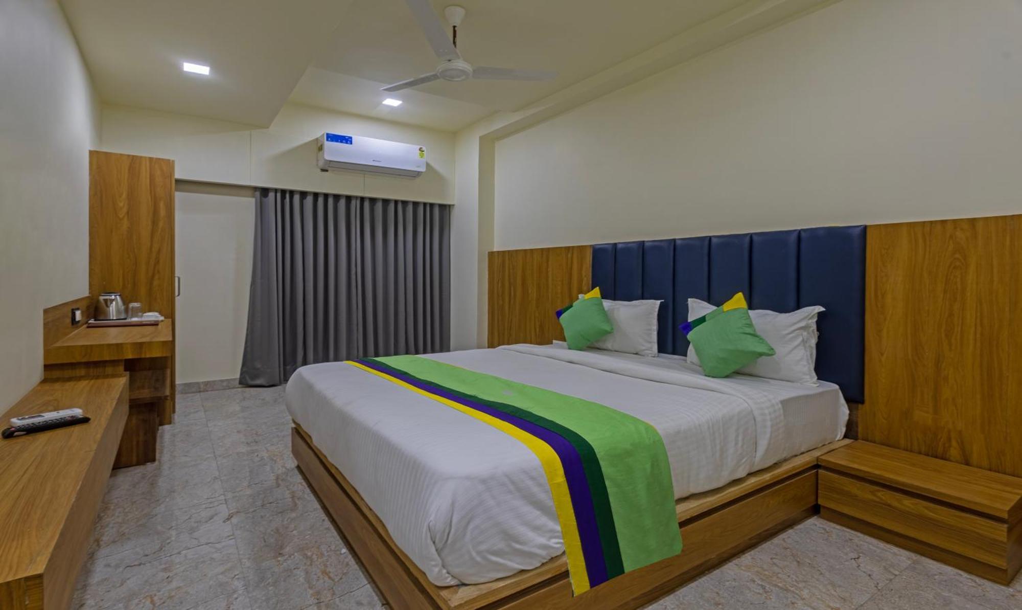 Treebo Eden Park, Ahmedabad Hotel Bātwa Exterior foto