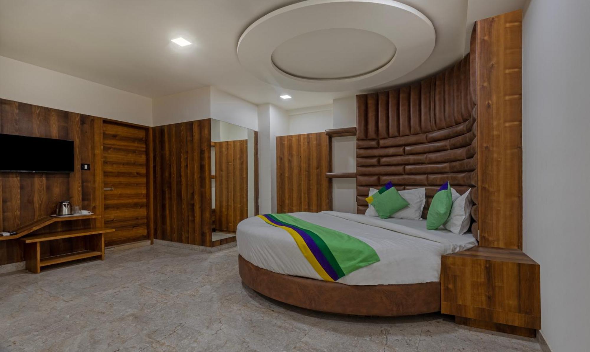 Treebo Eden Park, Ahmedabad Hotel Bātwa Exterior foto