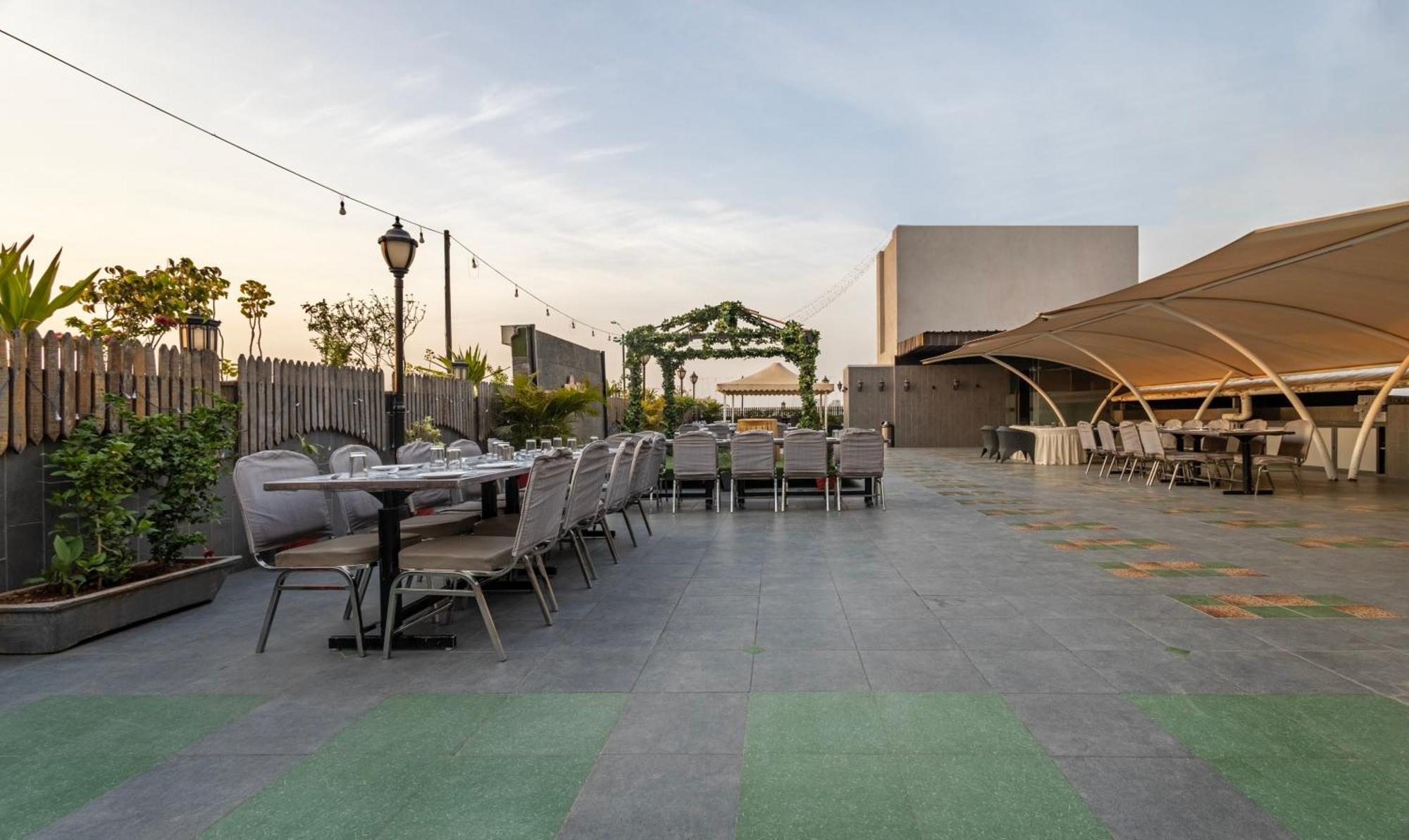 Treebo Eden Park, Ahmedabad Hotel Bātwa Exterior foto